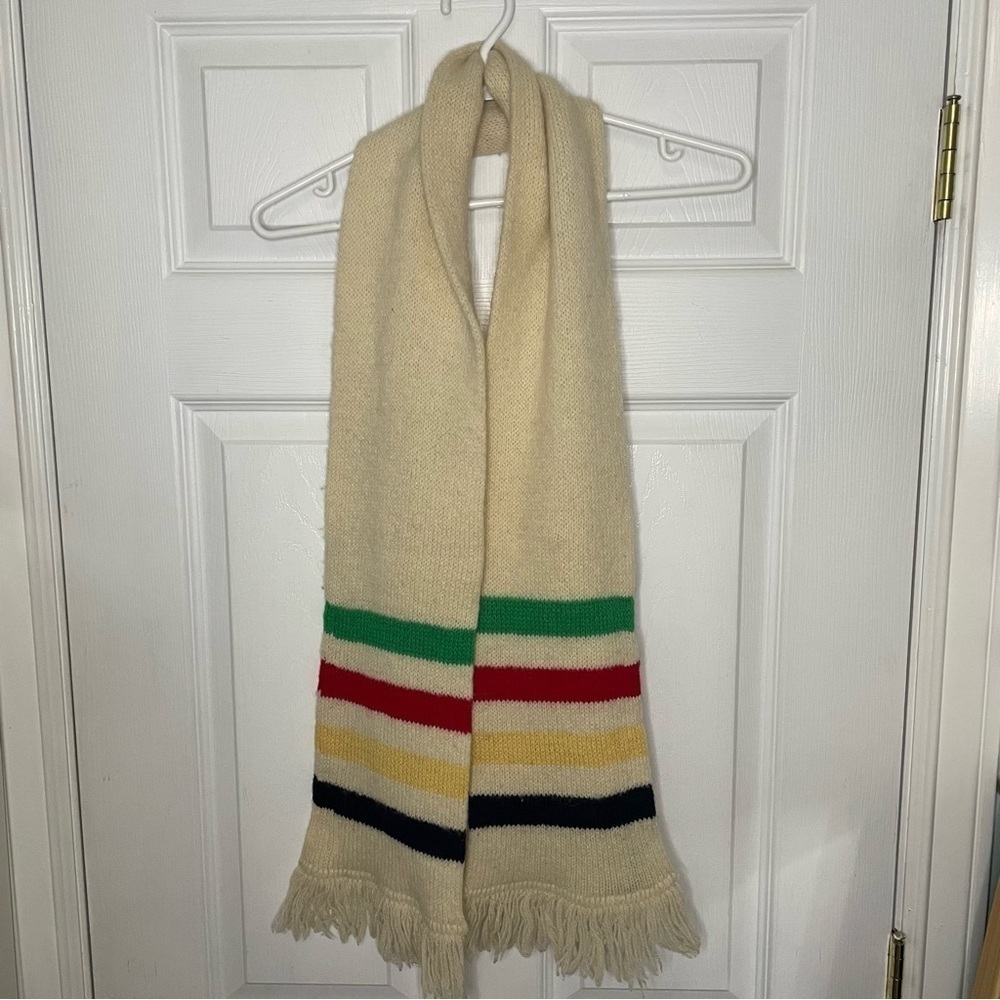 The Bay Hudson’s Bay Vintage 100% Shetland Wool Classic Scarf